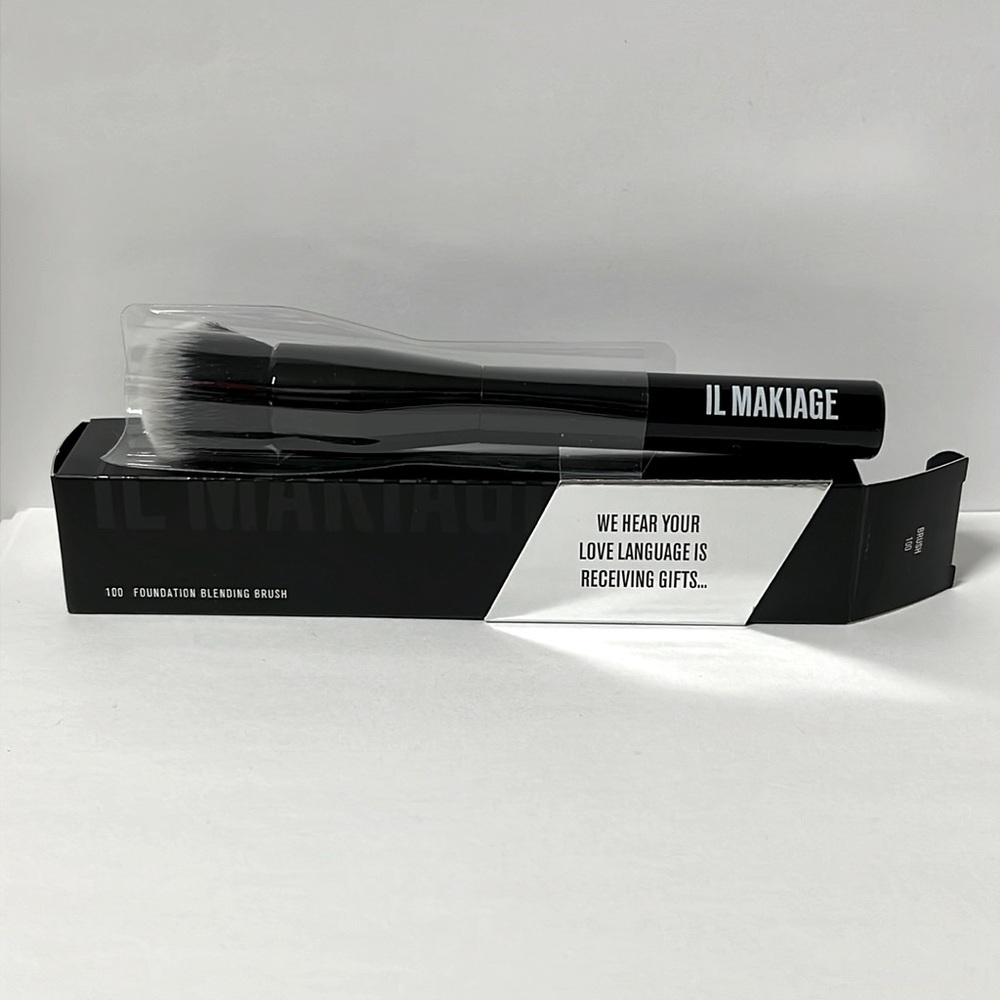 il makiage Foundation brush #100